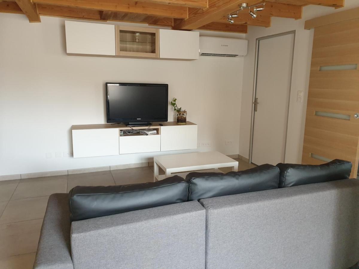 Petite Maison Meublee Entre Avignon Et Carpentras Morieres-les-Avignon Zewnętrze zdjęcie